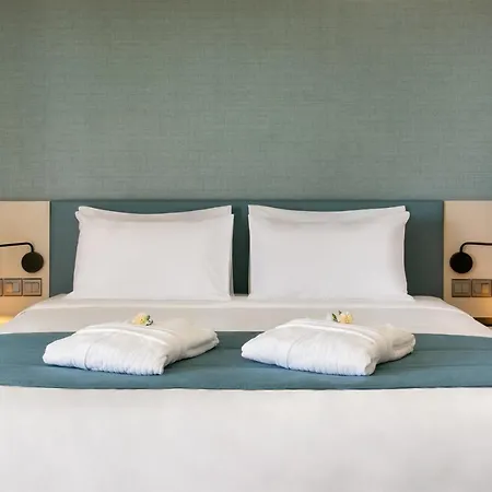 Mercure Larnaca