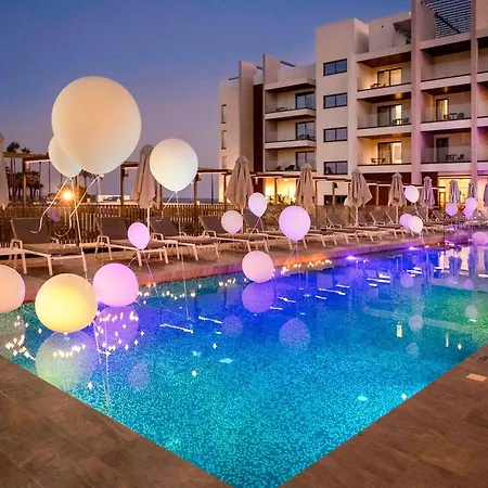 Mercure Larnaca