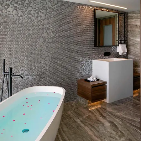 Mercure Larnaca