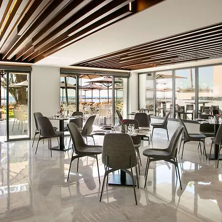 Mercure מלון 4*