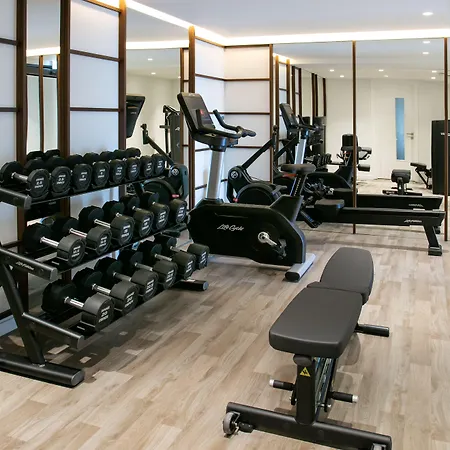 Mercure 라르나카