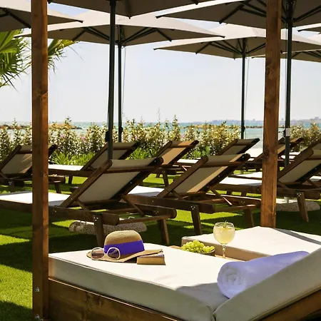 Mercure Отель 4*