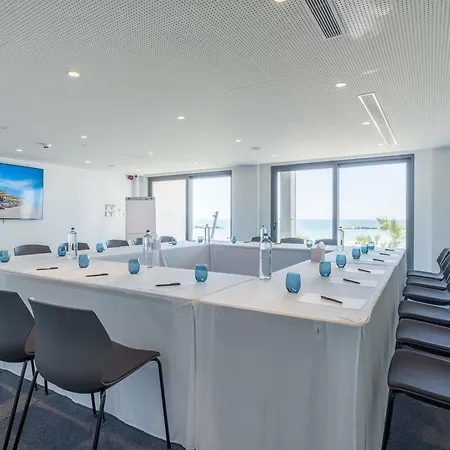 Mercure Larnaca